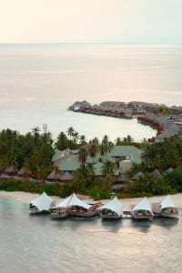 Top 10 Resorts To Stay In Maldives! 8 resorts in maldives